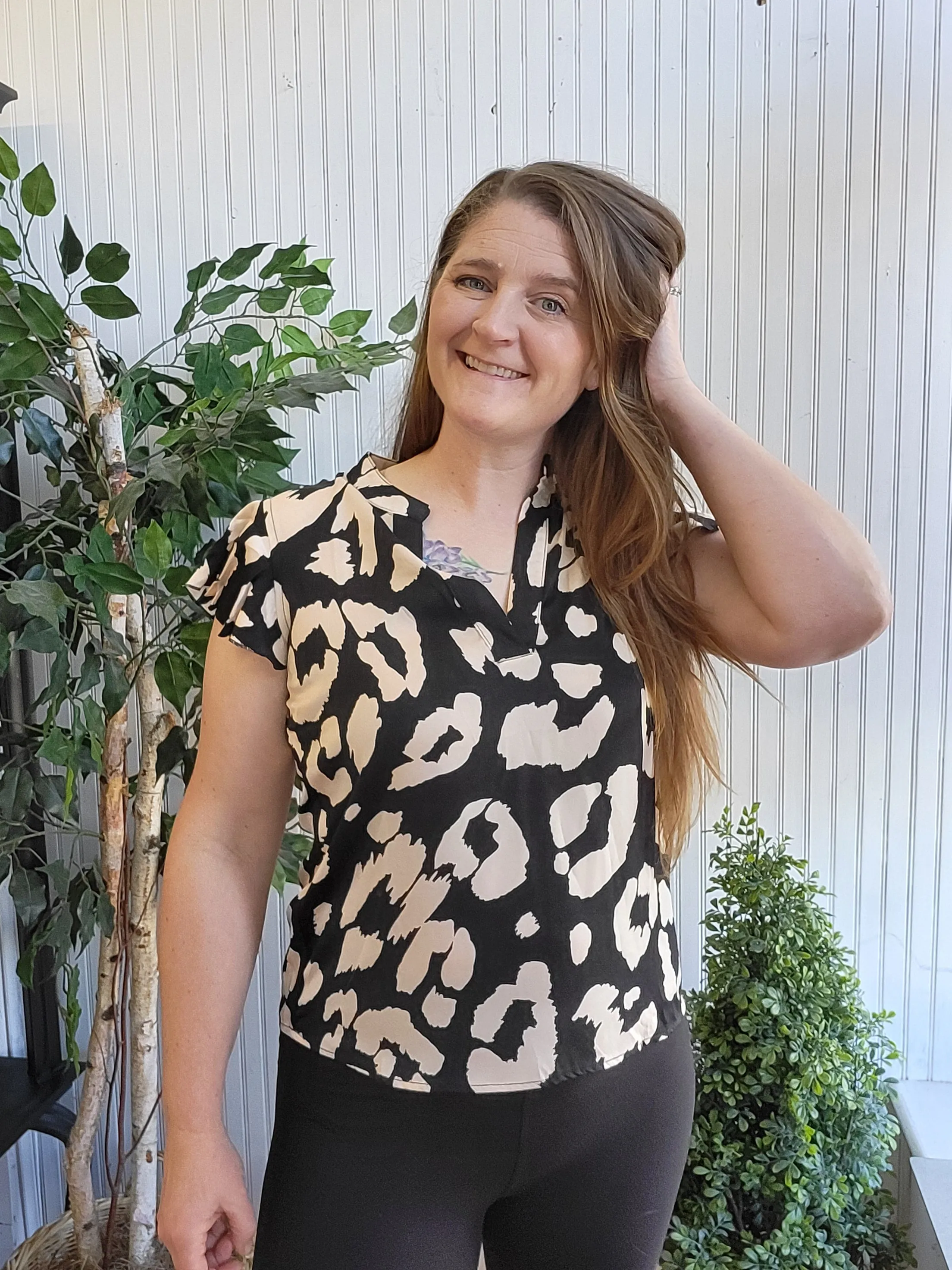 Black & Tan Bold Leopard Short Sleeve Blouse