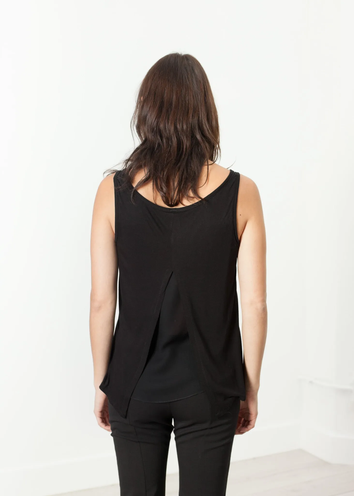 Brandy Tank in Black -UEB