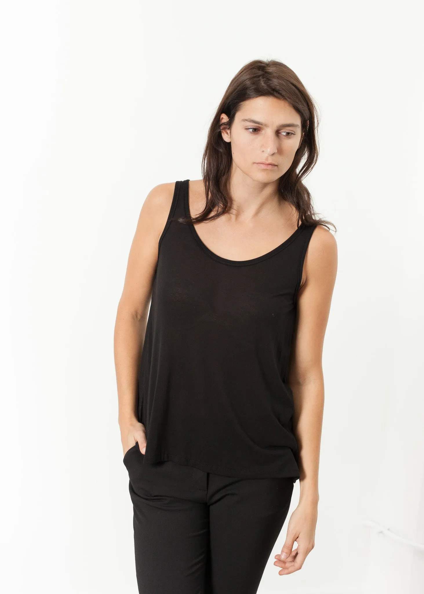 Brandy Tank in Black -UEB