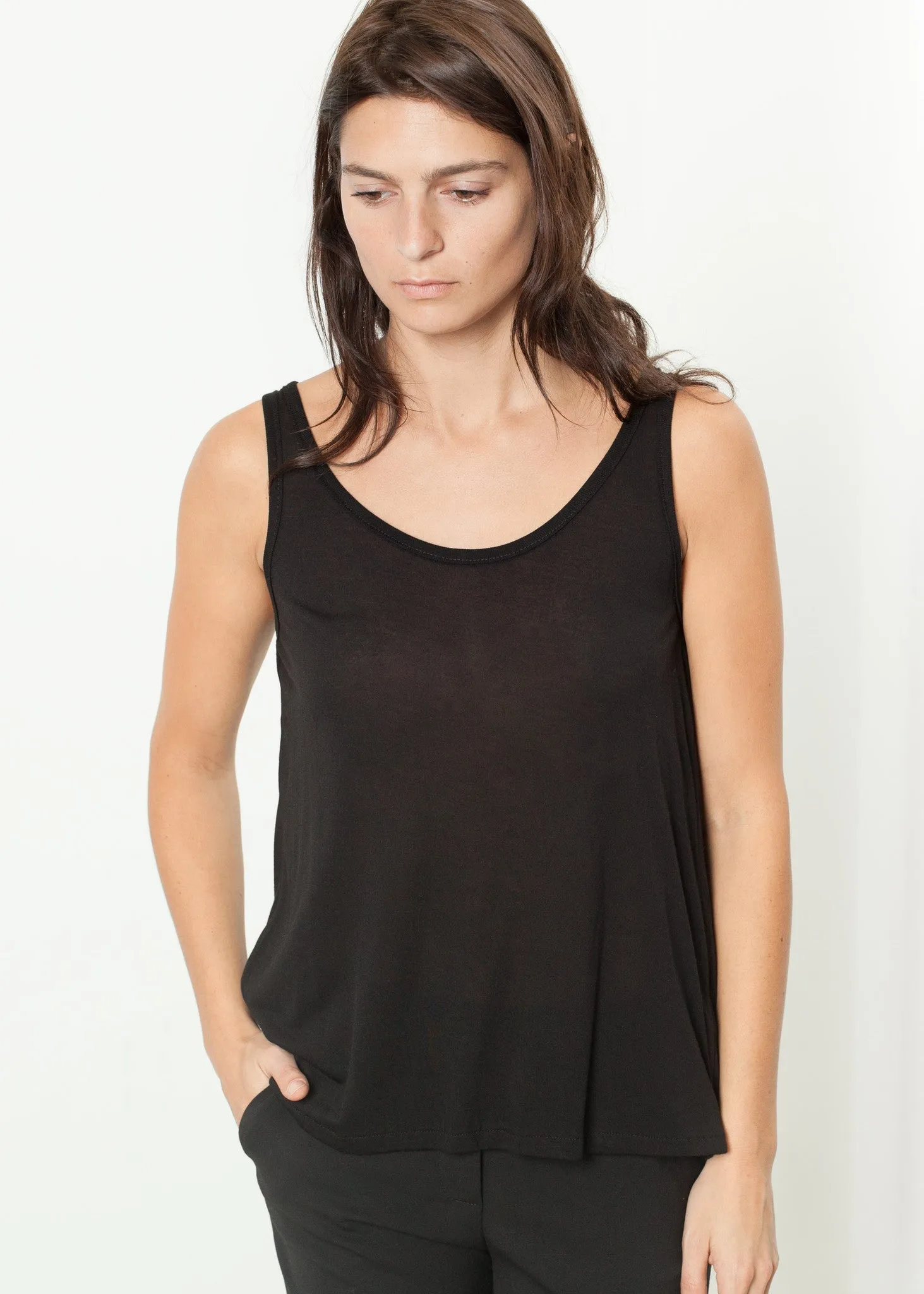 Brandy Tank in Black -UEB