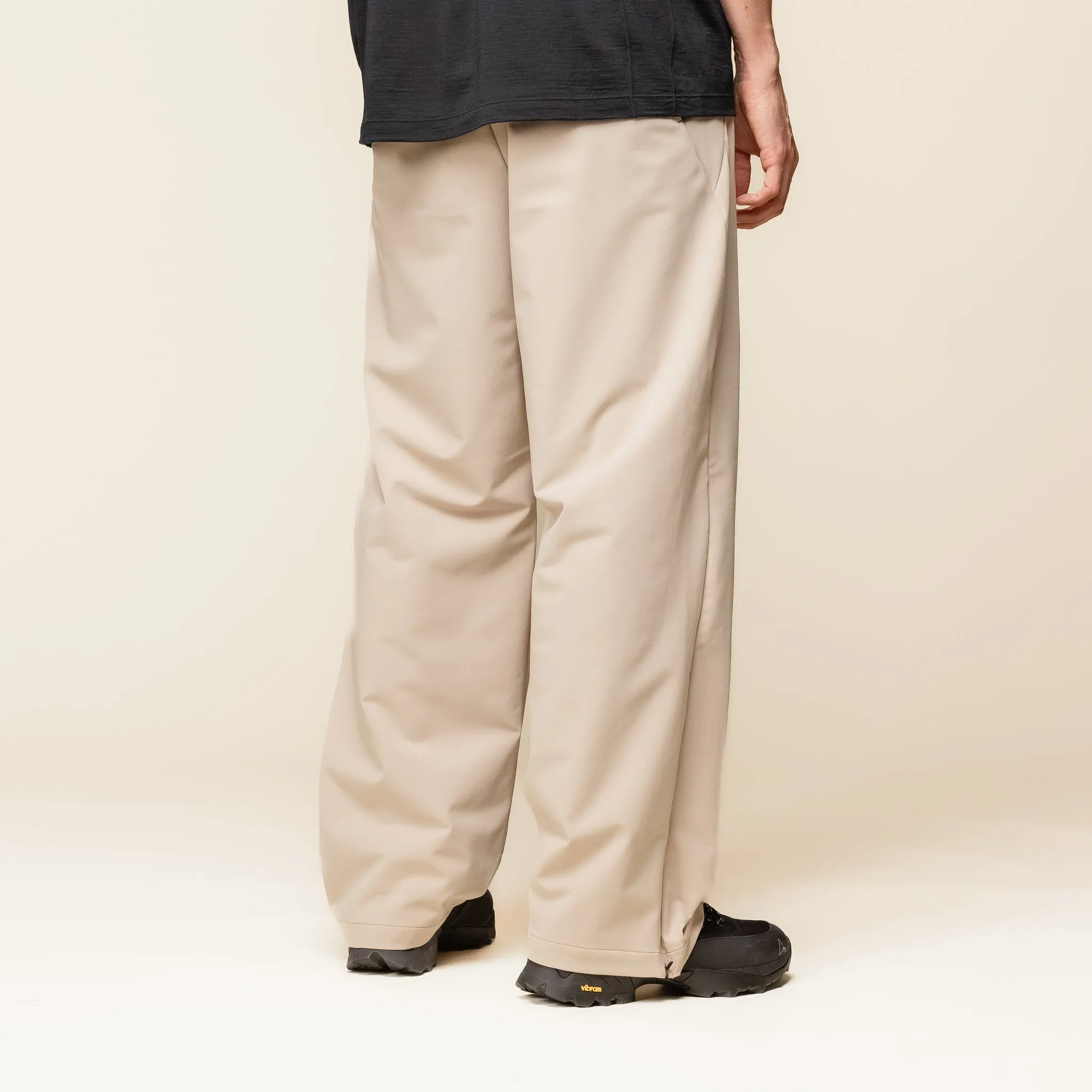 Goldwin 0 - Side Zip Pants - Dune