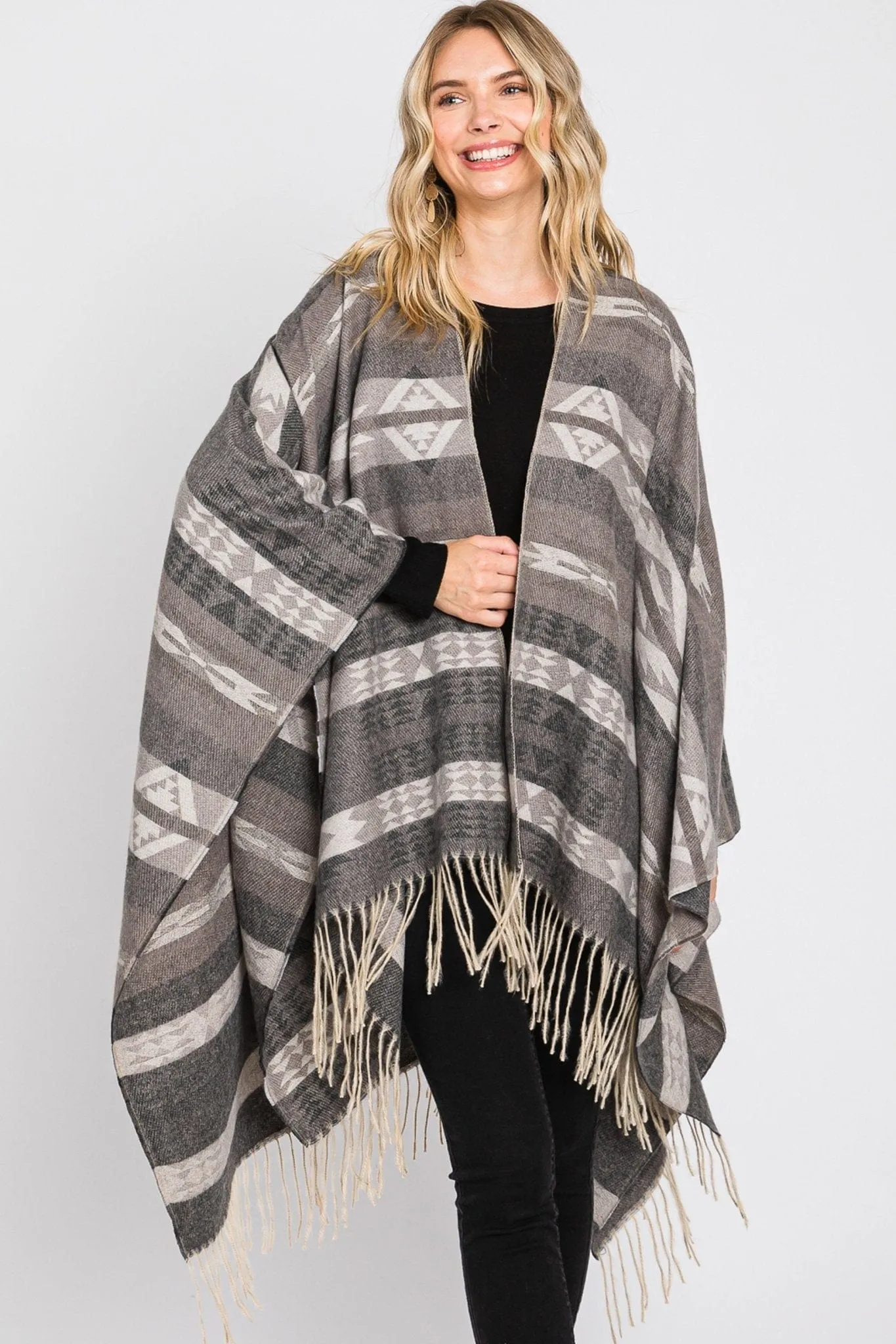 MS0311 Andrea Aztec Print Fringe Ruana