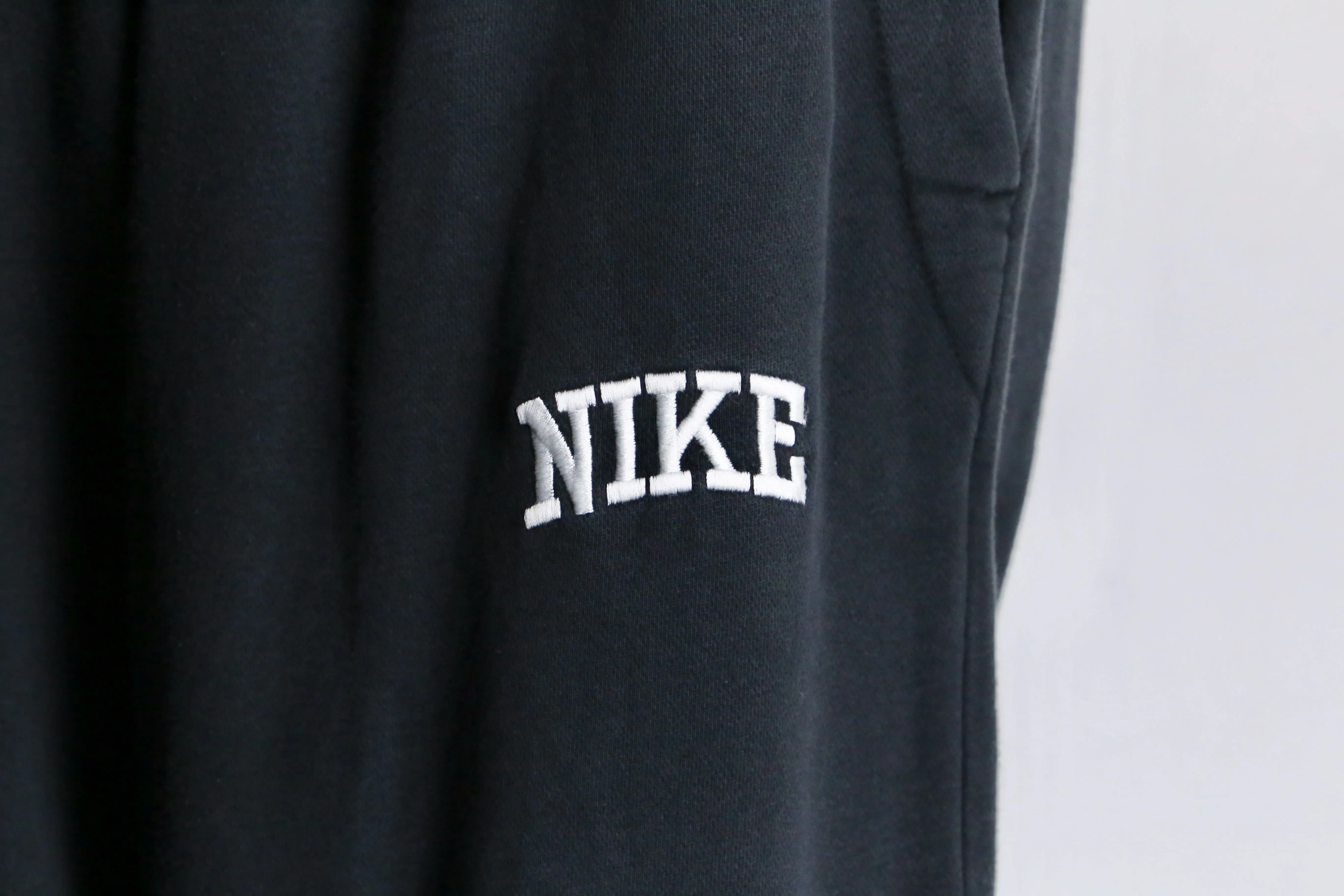 "Nike" black color logo sweat pants